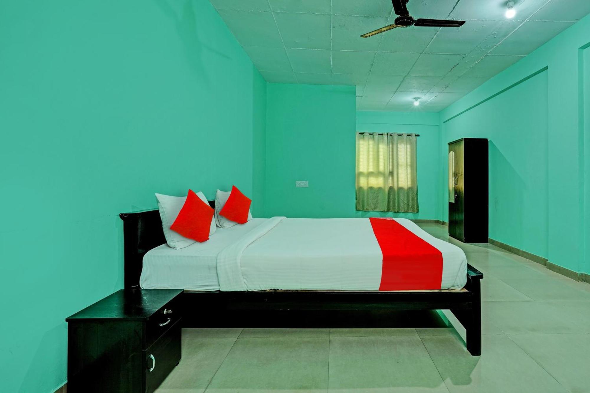 Collection O Druvi Corporate Hotel Kammasandra Exterior foto